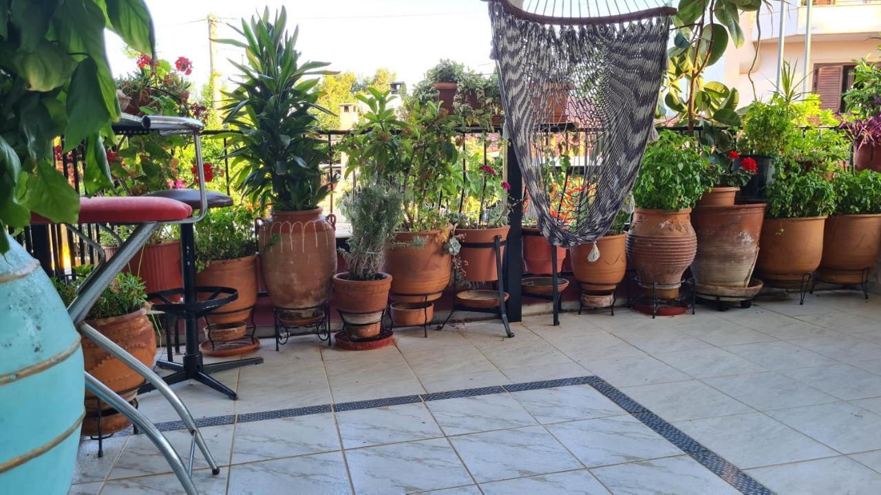 Villa George - Family Holidays Néa Mákri Extérieur photo