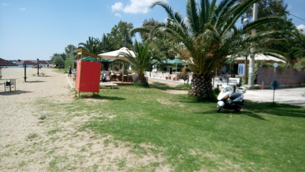 Villa George - Family Holidays Néa Mákri Extérieur photo