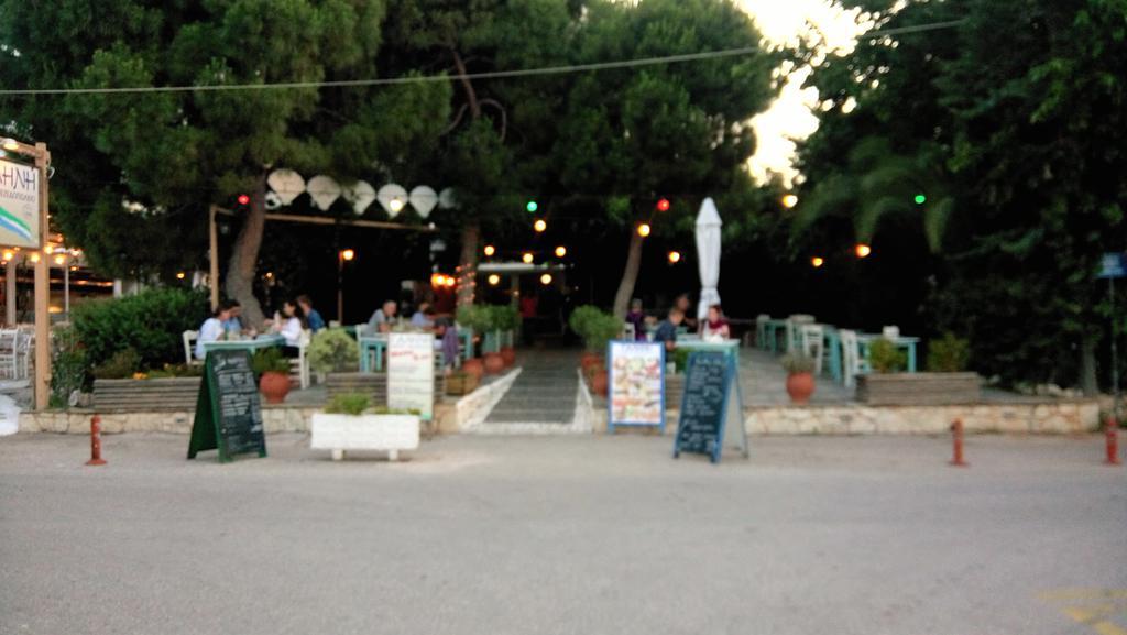 Villa George - Family Holidays Néa Mákri Extérieur photo