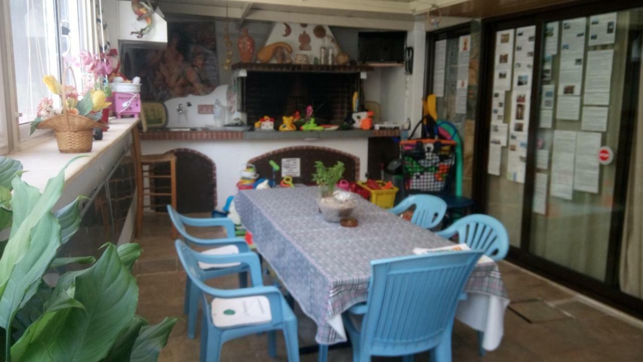 Villa George - Family Holidays Néa Mákri Extérieur photo